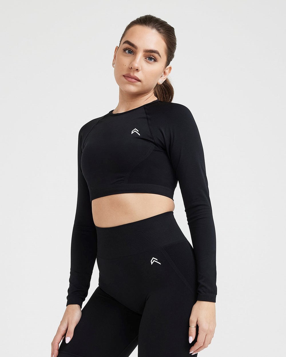 Black Oner Active Effortless Seamless Long Sleeve Crop Top | 0237PVKXA