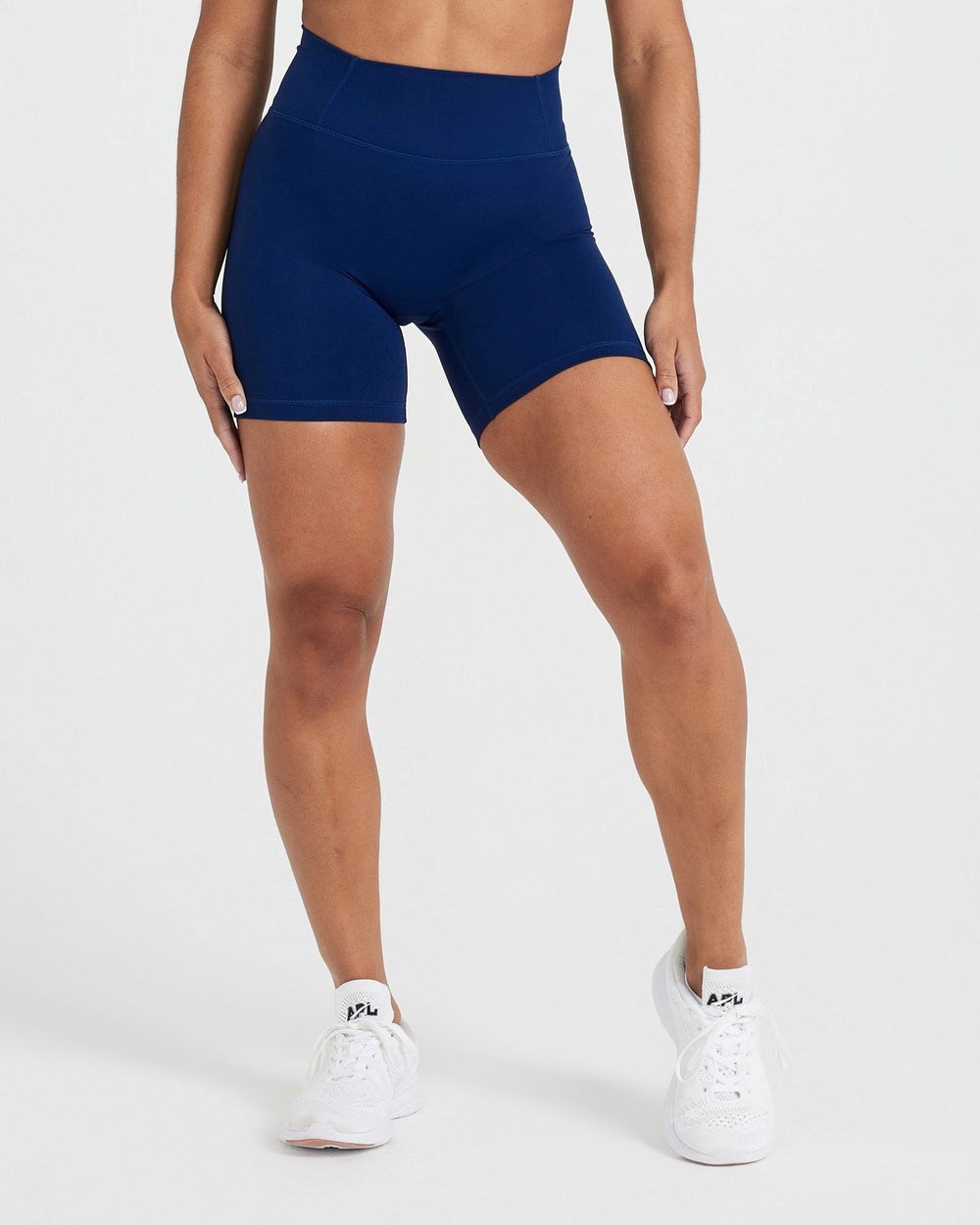 Midnight Oner Active Timeless Shorts | 4728IEHTG