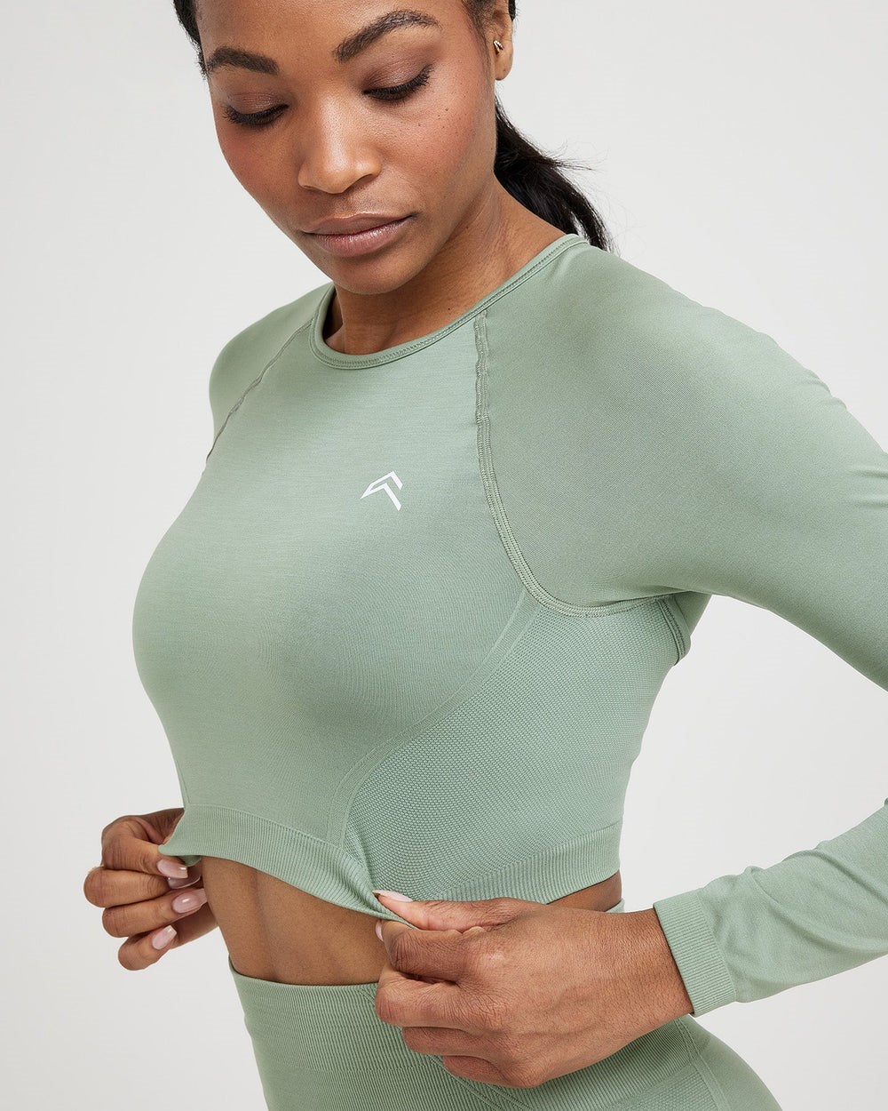 Sage Oner Active Effortless Seamless Long Sleeve Crop Top | 3781BPZKO