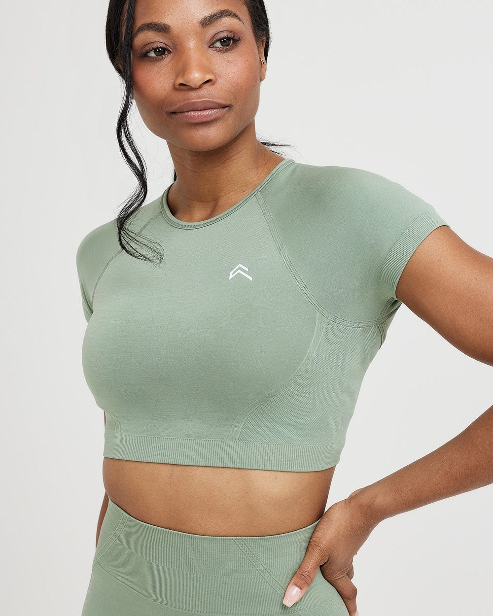 Sage Oner Active Effortless Seamless Short Sleeve Crop Top | 6985VSOMA