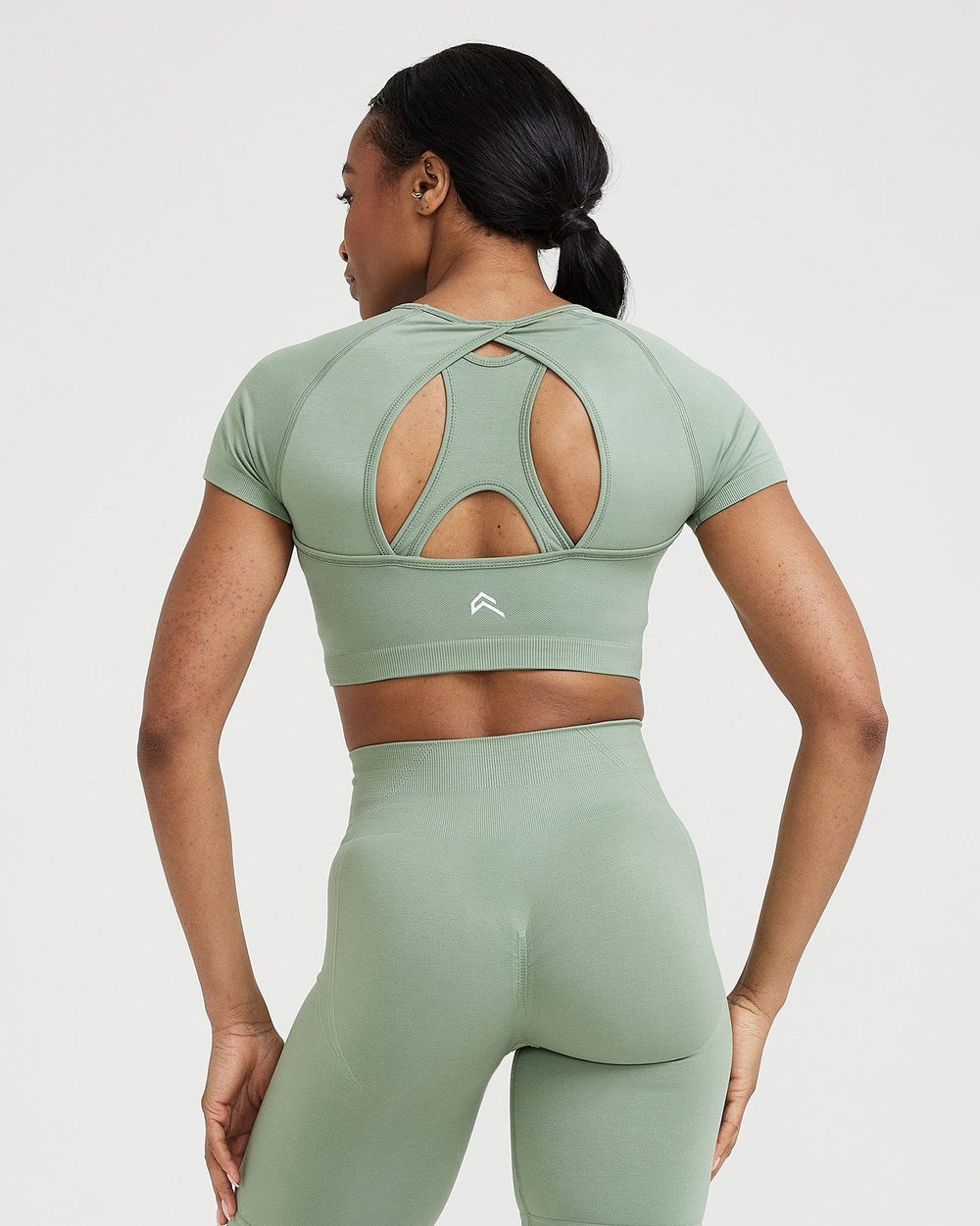 Sage Oner Active Effortless Seamless Short Sleeve Crop Top | 6985VSOMA