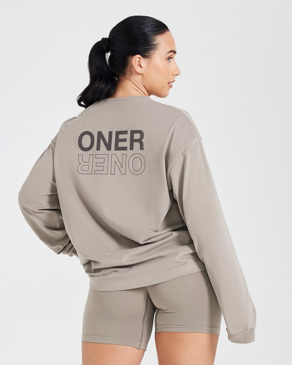 Washed Minky Oner Active Classic Mirror Graphic Oversized Long Sleeve Top | 2105DAXPU