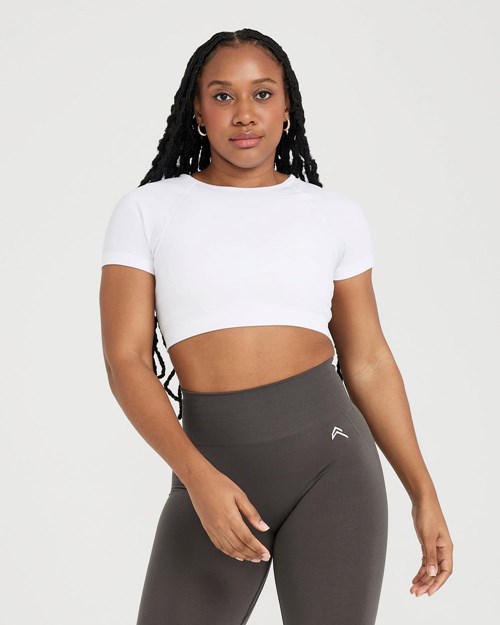 White Oner Active Effortless Seamless Short Sleeve Crop Top | 9752RKPIB